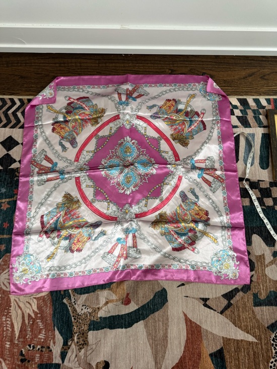 Silk-Feel Pink Paisley & Chain Print Scarf - Picture 2 of 7